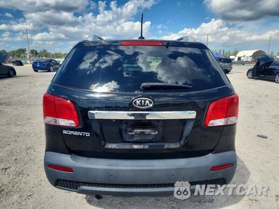 Zdjęcie 6 z 14 samochodu: 2013 KIA SORENTO LX VIN:5XYKT3A61DG328936 - miniatura