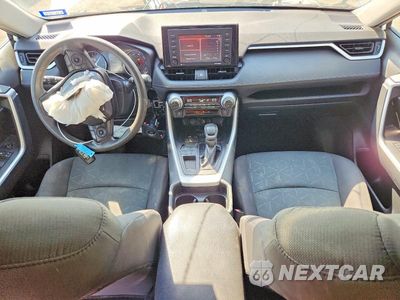 Zdjęcie 8 z 12 samochodu: 2021 TOYOTA RAV4 XLE VIN:2T3W1RFV0MW154790 - miniatura