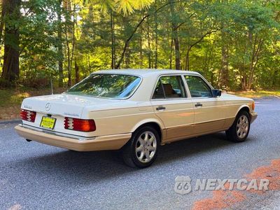 Czwarte zdjęcie samochodu z boku: 1983 MERCEDES-BENZ 300 SD VIN:WDBCB20AXDB047850 - miniatura