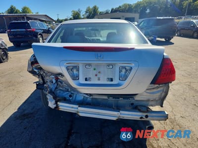 Zdjęcie 6 z 12 samochodu: 2006 HONDA ACCORD LX VIN:1HGCM56426A154741 - miniatura