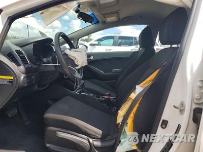 Zdjęcie 7 z 12 samochodu: 2018 KIA FORTE LX VIN:3KPFK4A79JE205378 - miniatura