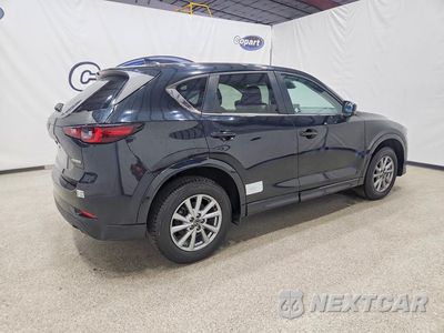 Trzecie zdjęcie samochodu z tyłu: 2025 MAZDA CX-5 PREFERRED VIN:JM3KFBCL2S0587305 - miniatura