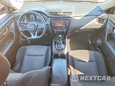 Zdjęcie 8 z 13 samochodu: 2018 NISSAN ROGUE SV VIN:JN8AT2MVXJW315100 - miniatura