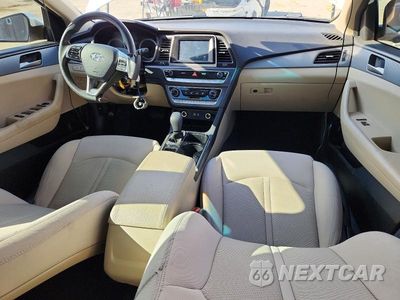Zdjęcie 8 z 12 samochodu: 2018 HYUNDAI SONATA SE VIN:5NPE24AF1JH631399 - miniatura
