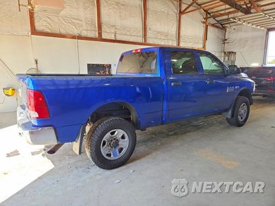 Trzecie zdjęcie samochodu z tyłu: 2018 RAM 2500 ST VIN:3C6UR5CJ1JG145156 - miniatura
