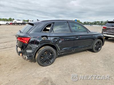 Trzecie zdjęcie samochodu z tyłu: 2020 AUDI Q5 E PREMIUM PLUS VIN:WA1E2AFY5L2044601 - miniatura