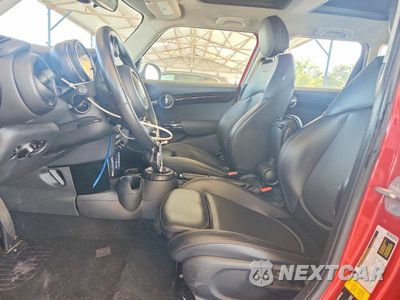 Zdjęcie 7 z 12 samochodu: 2016 MINI COOPER S VIN:WMWXU3C55G2B66833 - miniatura