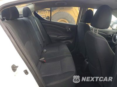 Zdjęcie 10 z 12 samochodu: 2017 NISSAN VERSA 1.6 SV VIN:3N1CN7AP3HK441079 - miniatura