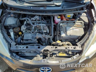 Zdjęcie 11 z 12 samochodu: 2013 TOYOTA PRIUS C FOUR VIN:JTDKDTB35D1050513 - miniatura