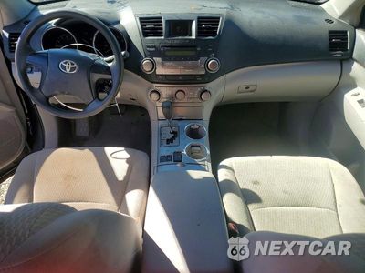 Zdjęcie 8 z 13 samochodu: 2010 TOYOTA HIGHLANDER BASE VIN:5TDZA3EH9AS004714 - miniatura