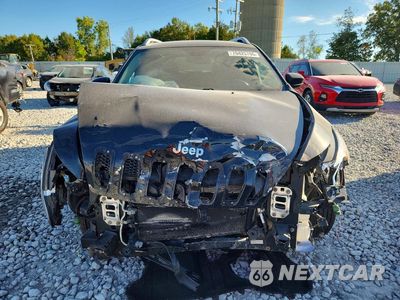 Piąte zdjęcie samochodu w środku: 2014 JEEP CHEROKEE LATITUDE VIN:1C4PJMCS6EW317074 - miniatura