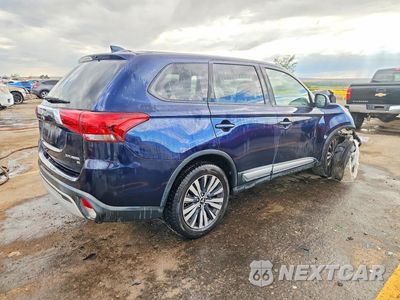 Trzecie zdjęcie samochodu z tyłu: 2019 MITSUBISHI OUTLANDER SE VIN:JA4AD3A3XKZ043773 - miniatura