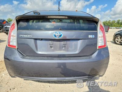 Zdjęcie 6 z 12 samochodu: 2014 TOYOTA PRIUS THREE VIN:JTDKN3DU3E1747019 - miniatura