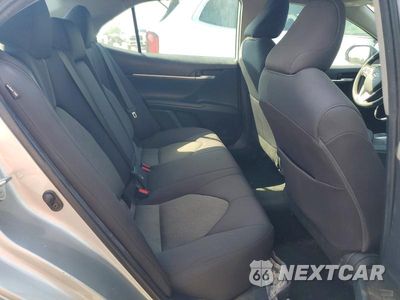 Zdjęcie 10 z 12 samochodu: 2022 TOYOTA CAMRY LE VIN:4T1C11AK6NU015890 - miniatura
