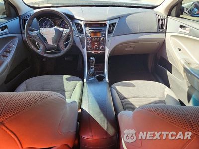 Zdjęcie 8 z 12 samochodu: 2014 HYUNDAI SONATA GLS VIN:5NPEB4AC1EH934792 - miniatura