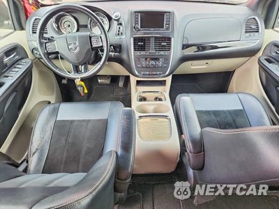 Zdjęcie 8 z 13 samochodu: 2016 DODGE GRAND CARAVAN SXT VIN:2C4RDGCG4GR108716 - miniatura
