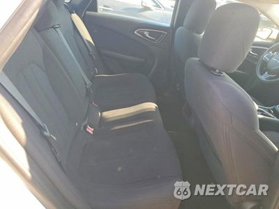 Zdjęcie 10 z 12 samochodu: 2015 CHRYSLER 200 LIMITED VIN:1C3CCCAB6FN600933 - miniatura