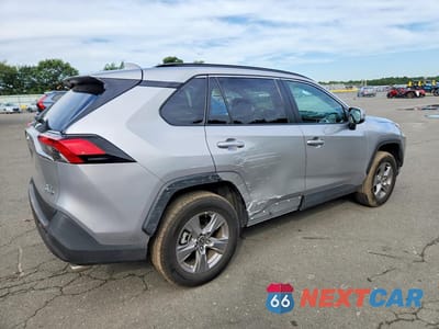 Trzecie zdjęcie samochodu z tyłu: 2023 TOYOTA RAV4 HYBRID XLE VIN:4T3RWRFV8PU094468 - miniatura