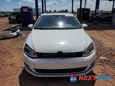 Piąte zdjęcie samochodu w środku: 2015 VOLKSWAGEN GOLF SPORTWAGEN S VIN:3VWC17AU4FM509788 - miniatura
