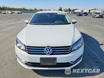 Piąte zdjęcie samochodu w środku: 2015 VOLKSWAGEN PASSAT S VIN:1VWAT7A38FC100252 - miniatura