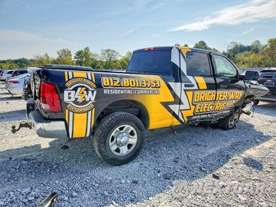 Trzecie zdjęcie samochodu z tyłu: 2017 RAM 2500 ST VIN:3C6UR5CJ5HG630720 - miniatura