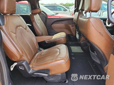 Zdjęcie 11 z 14 samochodu: 2017 CHRYSLER PACIFICA LIMITED VIN:2C4RC1GG2HR579873 - miniatura