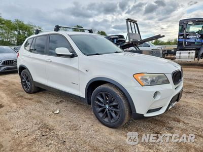 Czwarte zdjęcie samochodu z boku: 2014 BMW X3 XDRIVE28I VIN:5UXWX9C50E0D12944 - miniatura
