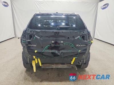 Zdjęcie 6 z 14 samochodu: 2011 HYUNDAI TUCSON GLS VIN:KM8JU3AC3BU156382 - miniatura