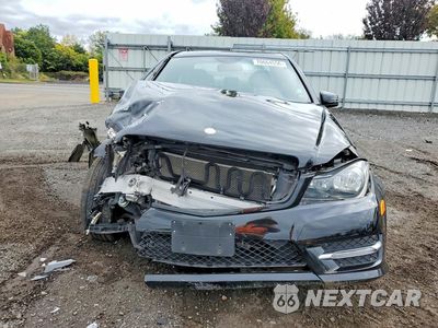 Piąte zdjęcie samochodu w środku: 2014 MERCEDES-BENZ C 300 4MATIC VIN:WDDGF8AB4EG256920 - miniatura