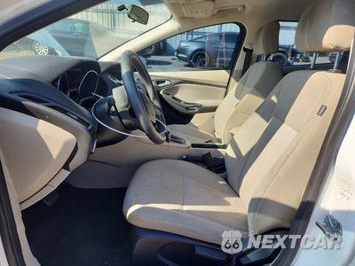 Zdjęcie 7 z 13 samochodu: 2016 FORD FOCUS SE VIN:1FADP3F22GL222559 - miniatura