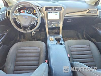 Zdjęcie 8 z 12 samochodu: 2017 FORD FUSION SE VIN:3FA6P0HDXHR303995 - miniatura