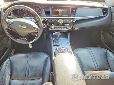 Zdjęcie 8 z 12 samochodu: 2015 KIA K900 PREMIUM VIN:KNALU4D43F6026746 - miniatura