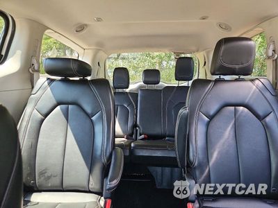 Zdjęcie 10 z 13 samochodu: 2024 CHRYSLER PACIFICA TOURING L VIN:2C4RC1BG5RR159307 - miniatura