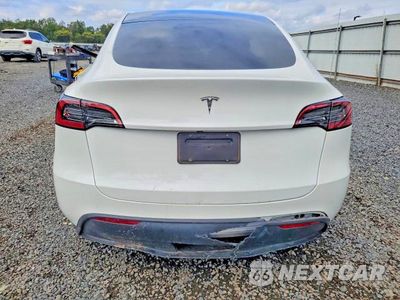 Zdjęcie 6 z 13 samochodu: 2023 TESLA MODEL Y VIN:7SAYGDED4PF933951 - miniatura