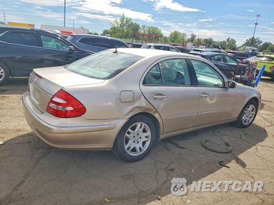 Trzecie zdjęcie samochodu z tyłu: 2005 MERCEDES-BENZ E 320 4MATIC VIN:WDBUF82J35X168586 - miniatura