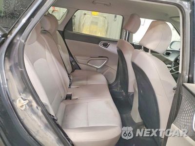 Zdjęcie 11 z 14 samochodu: 2020 KIA SOUL LX VIN:KNDJ23AU0L7083684 - miniatura