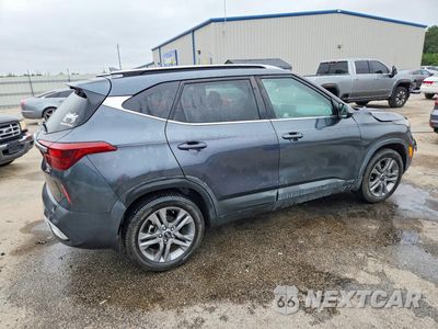 Trzecie zdjęcie samochodu z tyłu: 2021 KIA SELTOS S VIN:KNDEU2AA3M7108672 - miniatura