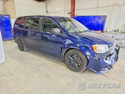Czwarte zdjęcie samochodu z boku: 2013 DODGE GRAND CARAVAN SE VIN:2C4RDGBG2DR579888 - miniatura