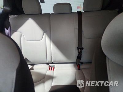 Zdjęcie 10 z 13 samochodu: 2015 JEEP RENEGADE LATITUDE VIN:ZACCJBBTXFPB37186 - miniatura