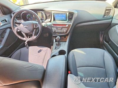 Zdjęcie 8 z 12 samochodu: 2013 KIA OPTIMA HYBRID VIN:KNAGM4AD1D5058801 - miniatura