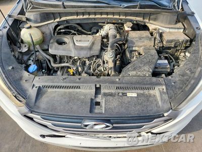 Zdjęcie 12 z 13 samochodu: 2017 HYUNDAI TUCSON SPORT VIN:KM8J33A24HU449288 - miniatura