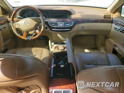Zdjęcie 8 z 12 samochodu: 2008 MERCEDES-BENZ S 550 VIN:WDDNG71X18A157828 - miniatura