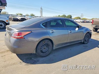 Trzecie zdjęcie samochodu z tyłu: 2015 NISSAN ALTIMA 2.5 S VIN:1N4AL3AP5FC290838 - miniatura