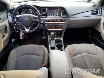 Zdjęcie 8 z 13 samochodu: 2018 HYUNDAI SONATA SEL VIN:5NPE34AF4JH664667 - miniatura