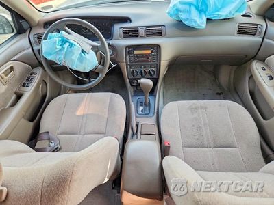 Zdjęcie 8 z 12 samochodu: 2001 TOYOTA CAMRY LE VIN:4T1BG22K11U100029 - miniatura