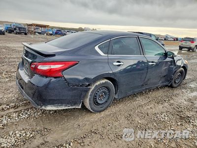 Trzecie zdjęcie samochodu z tyłu: 2016 NISSAN ALTIMA 2.5 S VIN:1N4AL3AP5GC242984 - miniatura