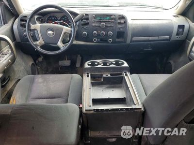 Zdjęcie 8 z 12 samochodu: 2009 CHEVROLET SILVERADO K1500 LT VIN:3GCEK233X9G119491 - miniatura