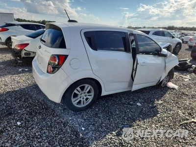 Trzecie zdjęcie samochodu z tyłu: 2015 CHEVROLET SONIC LT VIN:1G1JC6SG3F4208005 - miniatura
