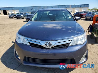Piąte zdjęcie samochodu w środku: 2014 TOYOTA CAMRY XLE VIN:4T1BF1FK8EU868443 - miniatura