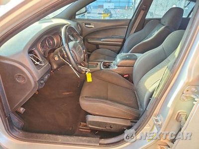 Zdjęcie 7 z 12 samochodu: 2019 DODGE CHARGER POLICE VIN:2C3CDXAT9KH558421 - miniatura